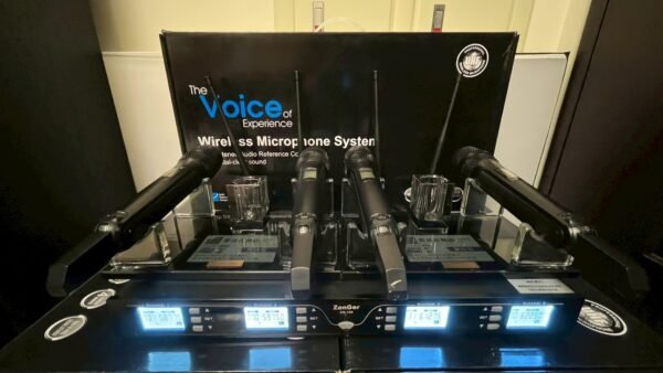 ZonGer ZG-188 專業卡拉OK四手持無線麥克風1對4 (專業級) 結帳輸入折扣碼zg188再打折